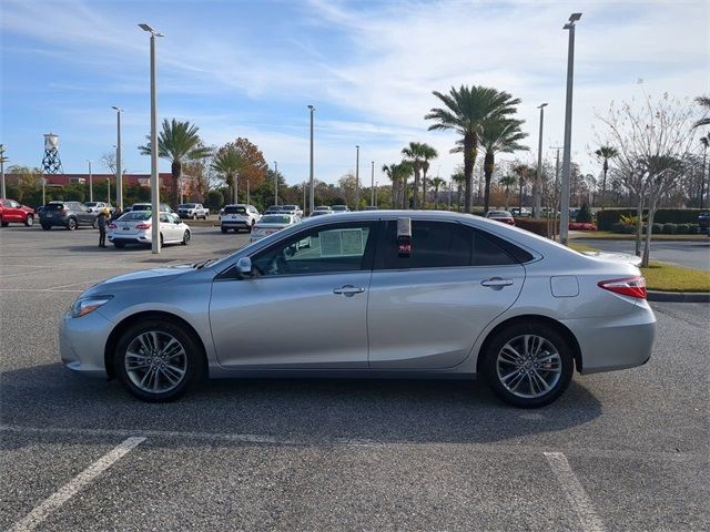 2016 Toyota Camry SE