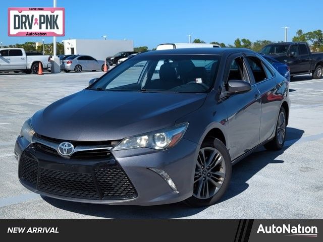 2016 Toyota Camry SE