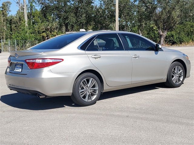 2016 Toyota Camry SE