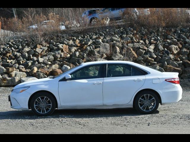 2016 Toyota Camry SE