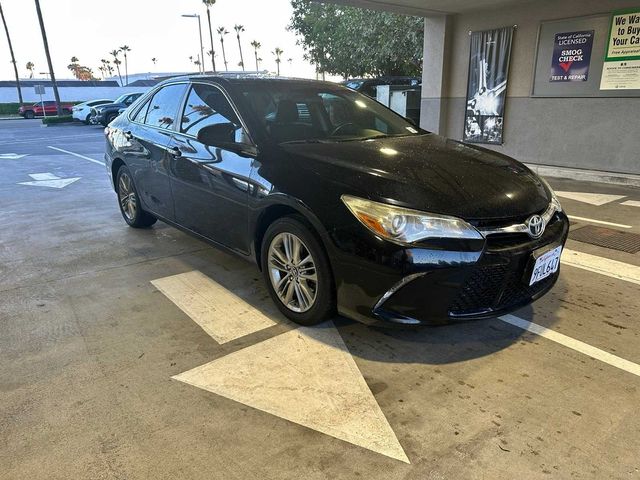 2016 Toyota Camry SE