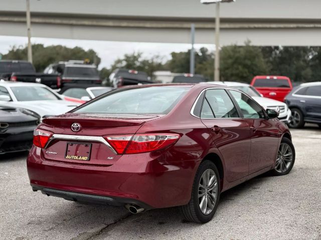 2016 Toyota Camry SE