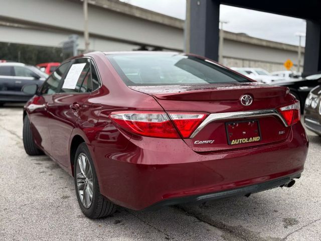 2016 Toyota Camry SE