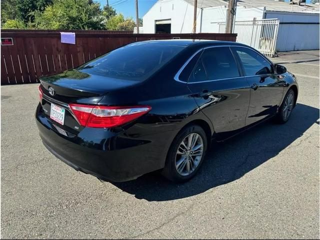 2016 Toyota Camry SE