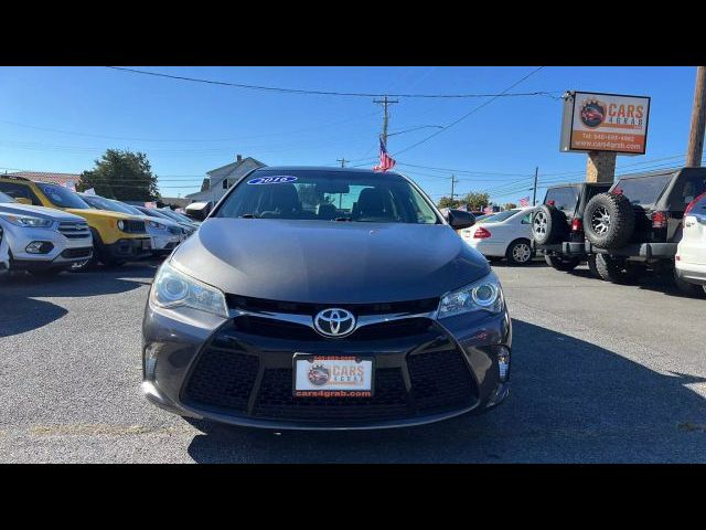 2016 Toyota Camry SE