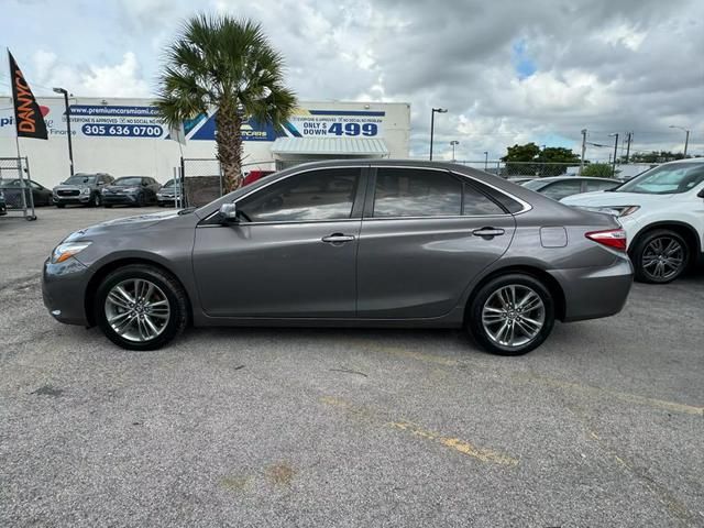 2016 Toyota Camry SE