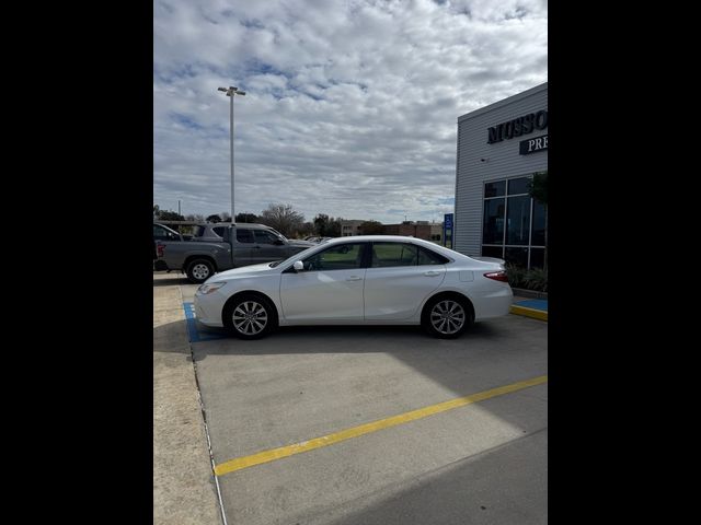 2016 Toyota Camry XLE