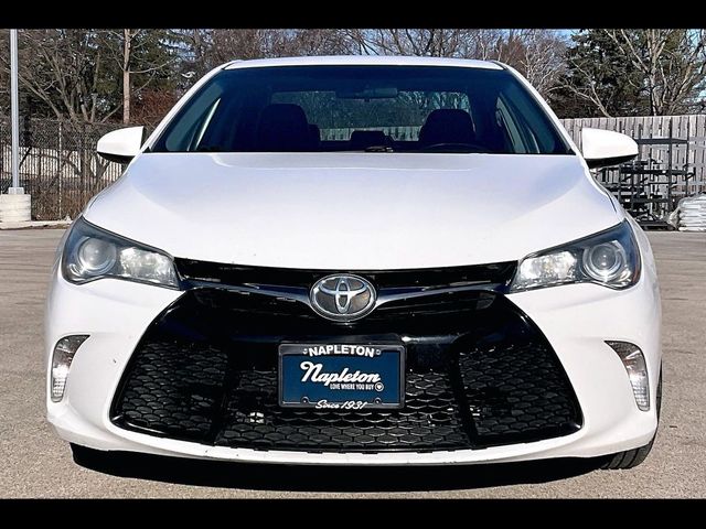 2016 Toyota Camry XLE