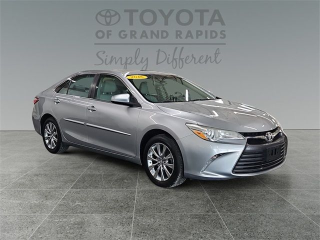 2016 Toyota Camry XLE