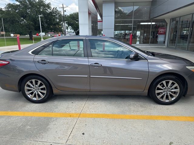 2016 Toyota Camry XLE