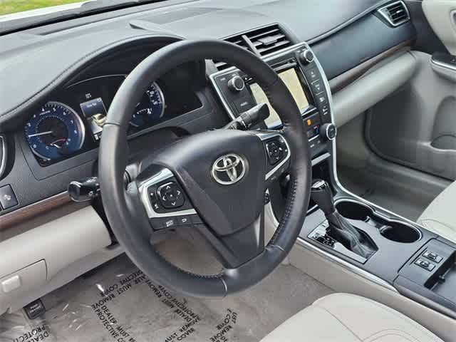 2016 Toyota Camry XLE