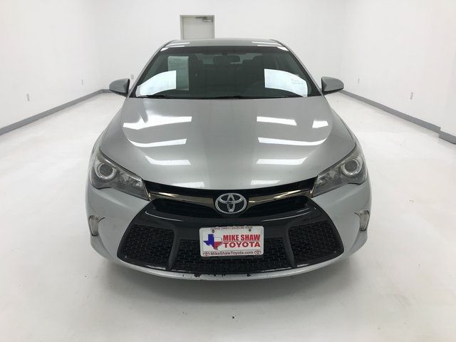 2016 Toyota Camry XLE