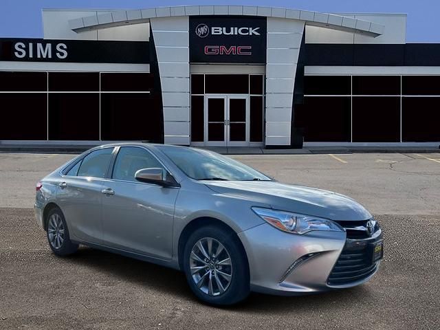 2016 Toyota Camry XLE