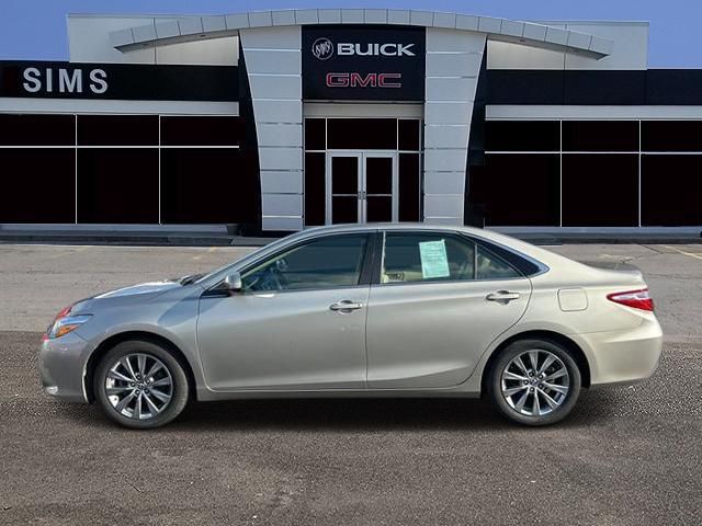 2016 Toyota Camry XLE