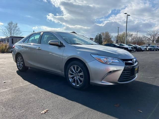 2016 Toyota Camry XLE