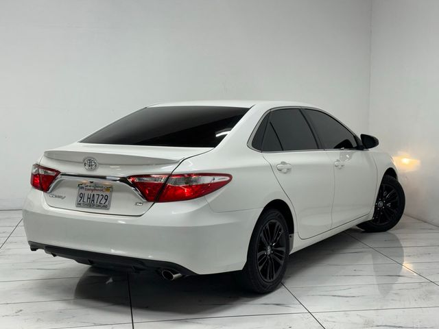 2016 Toyota Camry XLE