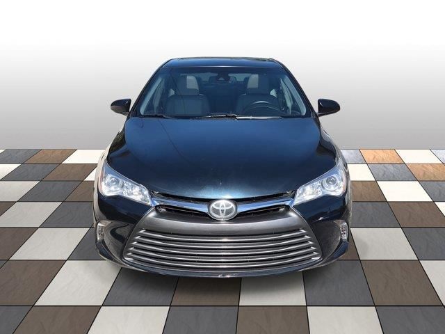 2016 Toyota Camry XLE