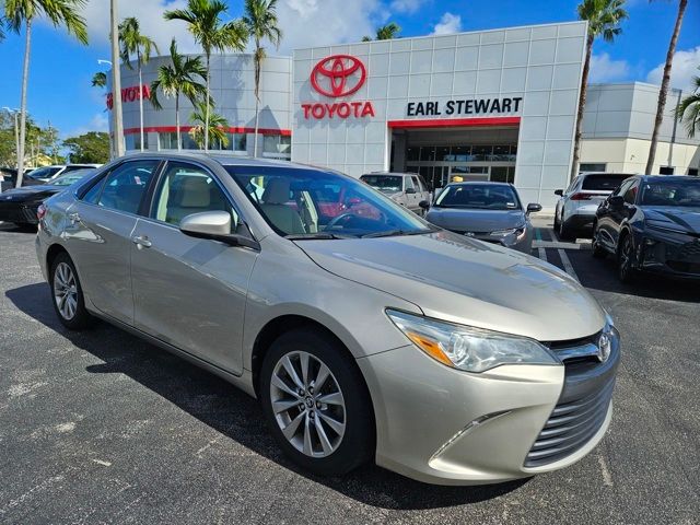 2016 Toyota Camry XLE