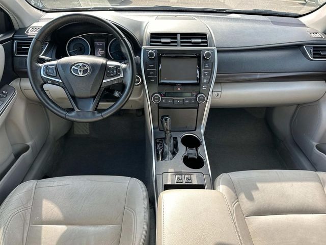 2016 Toyota Camry XLE