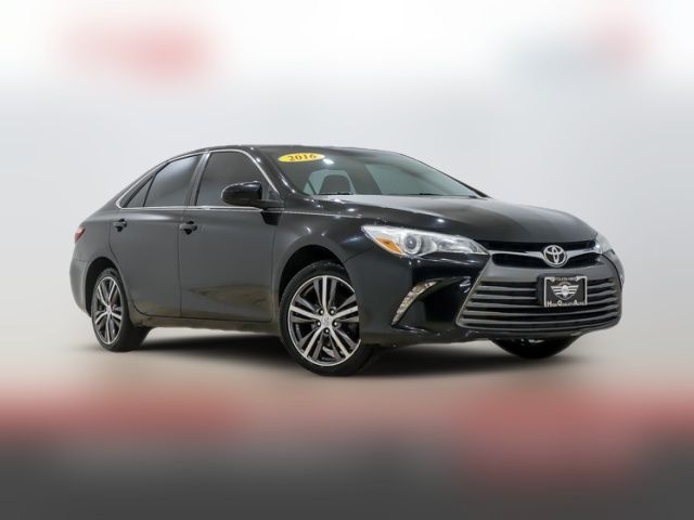 2016 Toyota Camry XLE