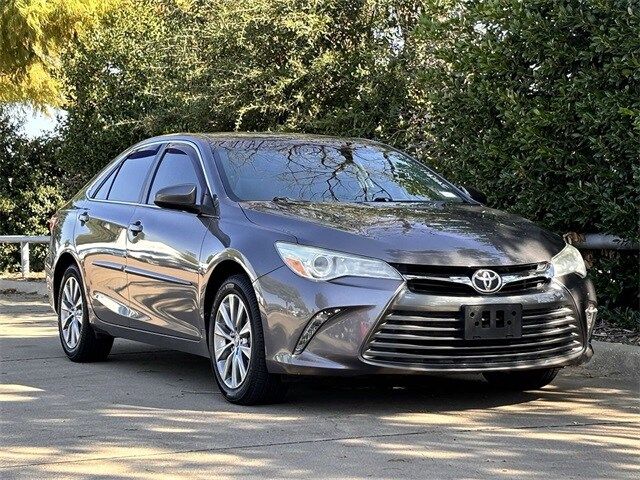 2016 Toyota Camry XLE