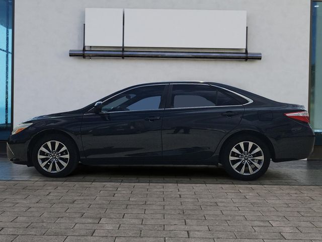 2016 Toyota Camry XLE