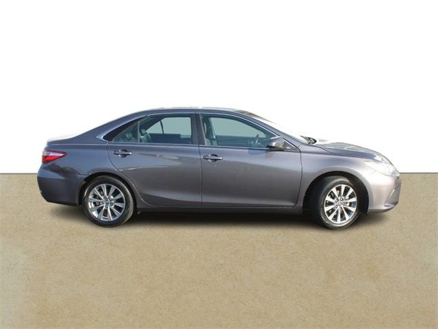 2016 Toyota Camry XLE