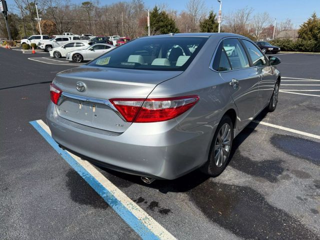 2016 Toyota Camry XLE
