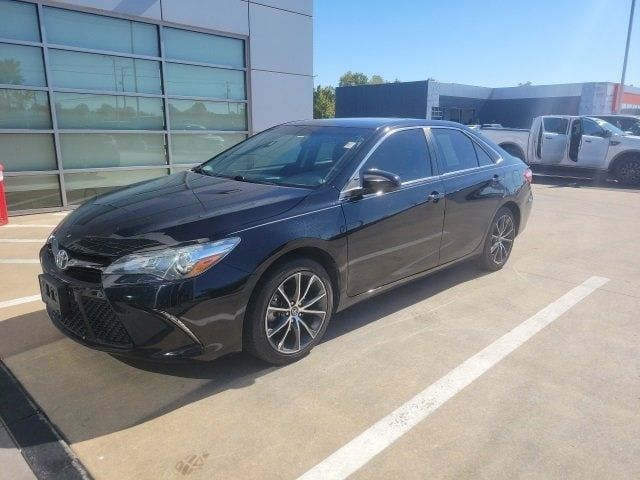 2016 Toyota Camry XSE