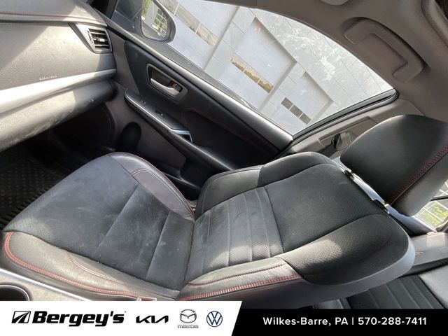 2016 Toyota Camry XLE
