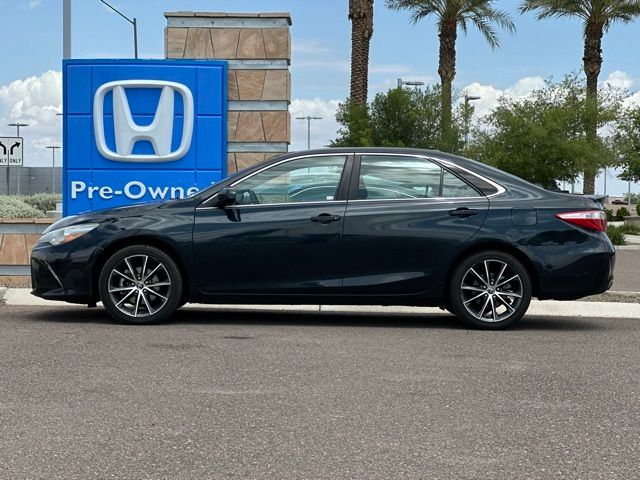 2016 Toyota Camry XLE