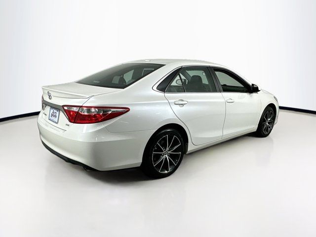 2016 Toyota Camry XSE