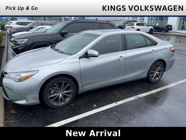 2016 Toyota Camry XSE