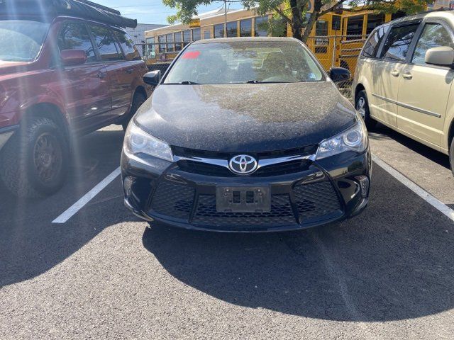 2016 Toyota Camry XSE