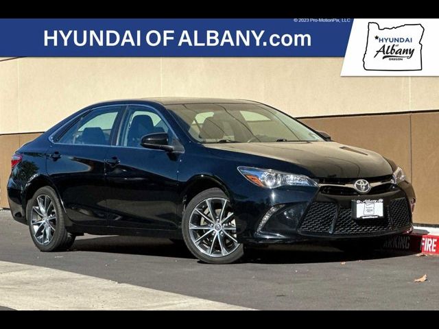 2016 Toyota Camry XSE