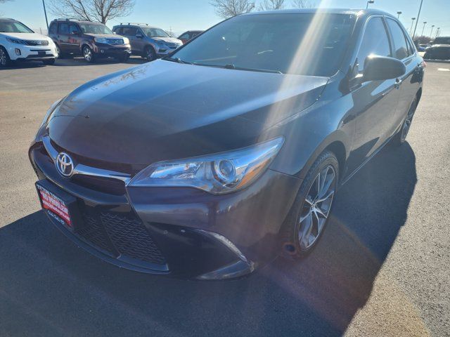 2016 Toyota Camry XSE