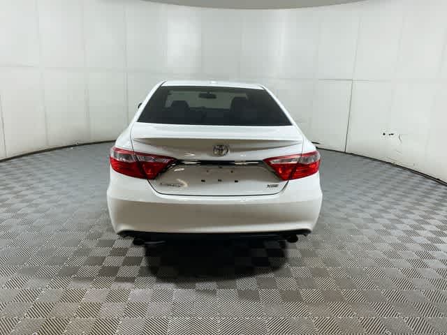 2016 Toyota Camry XSE