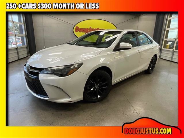 2016 Toyota Camry XSE