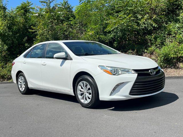 2016 Toyota Camry XSE