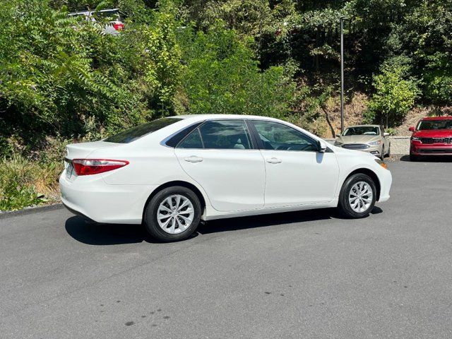 2016 Toyota Camry XSE