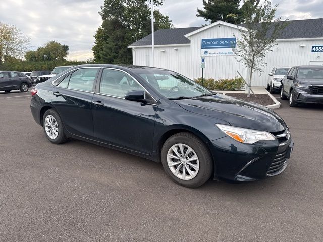 2016 Toyota Camry XSE