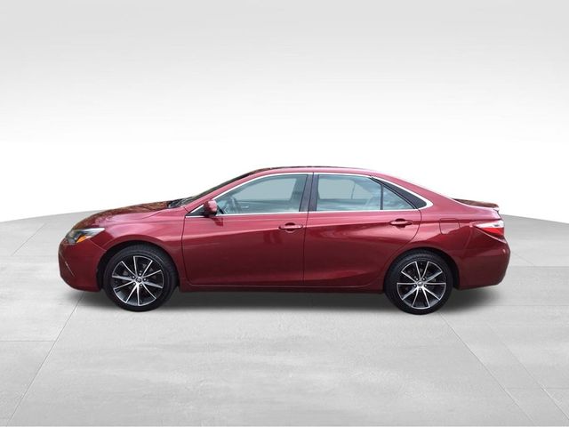 2016 Toyota Camry XSE