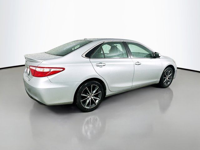 2016 Toyota Camry XLE