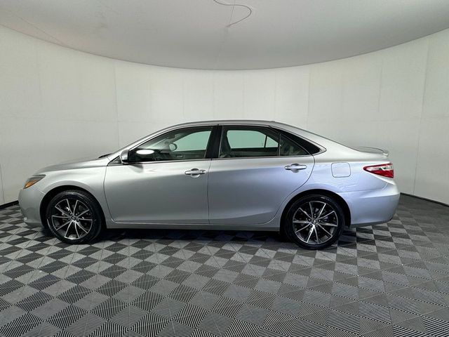 2016 Toyota Camry XSE