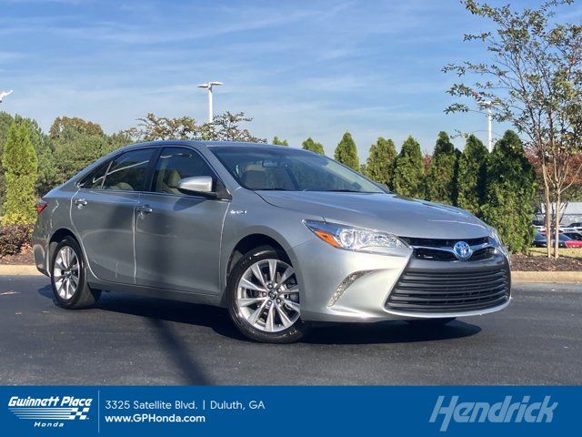 2016 Toyota Camry Hybrid XLE