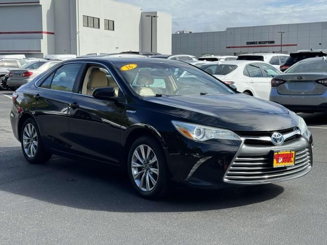 2016 Toyota Camry Hybrid XLE