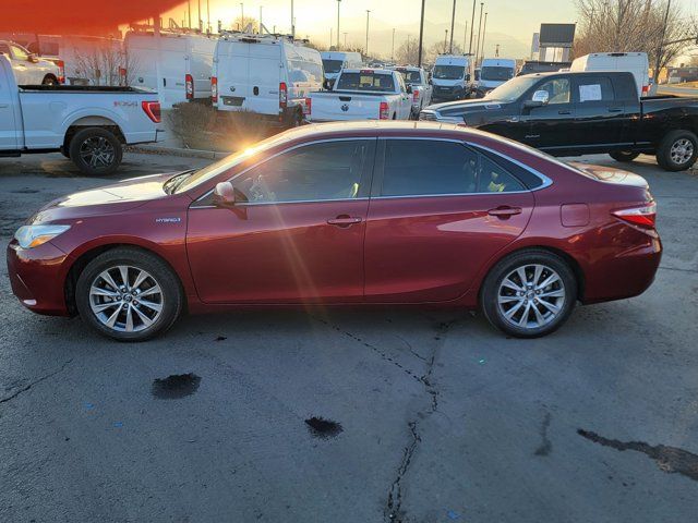 2016 Toyota Camry Hybrid XLE