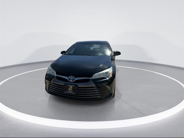 2016 Toyota Camry Hybrid XLE