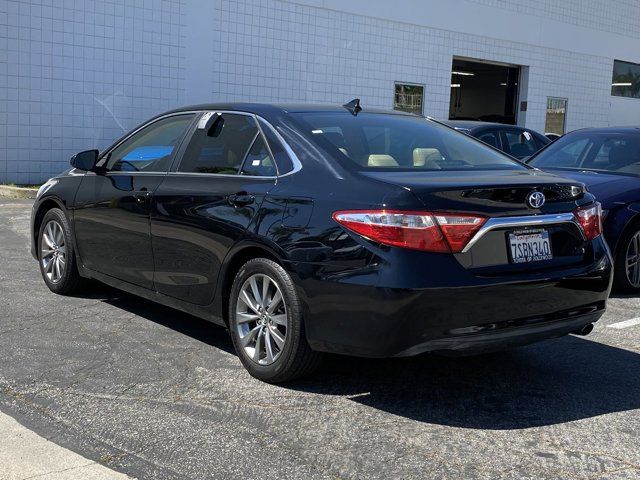 2016 Toyota Camry Hybrid LE