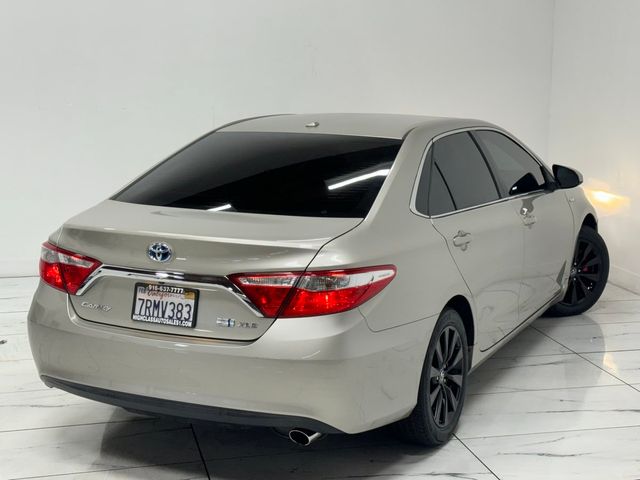 2016 Toyota Camry Hybrid LE